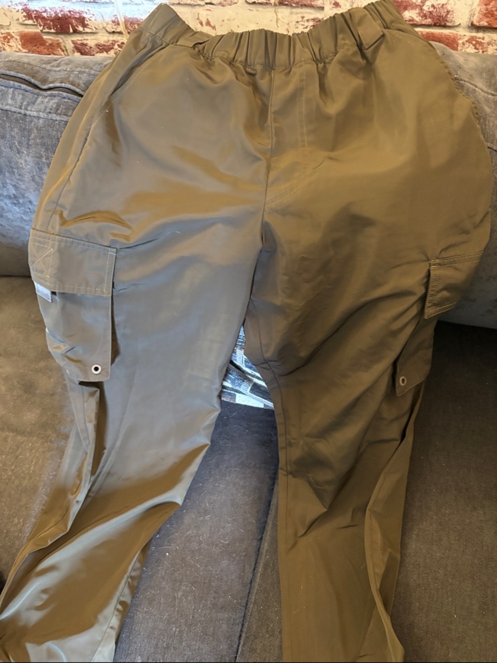 ALO Yoga Olive Green Cargo Joggers